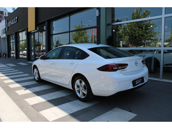 Opel Insignia 1.5 