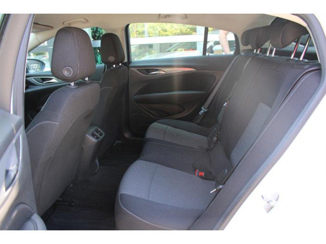 Opel Insignia 1.5 