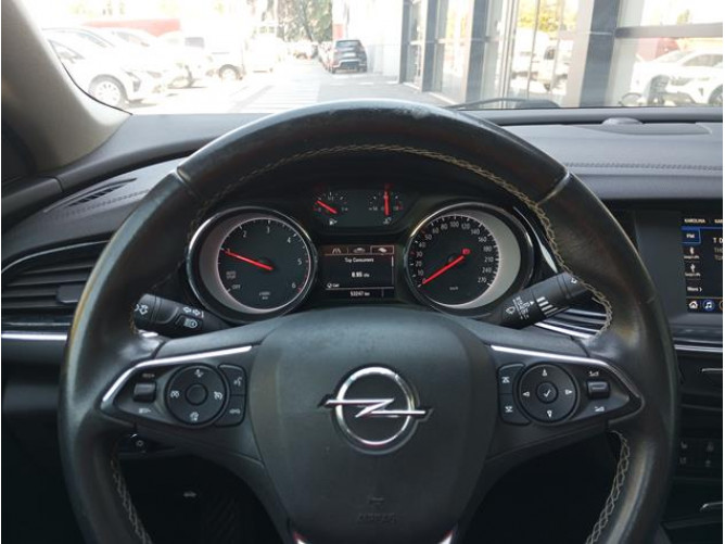 Opel Insignia 2.0 CDTI INNOVATION 