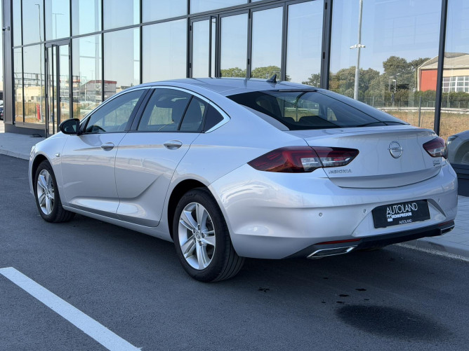 Opel Insignia BUSINESS 2.0 A8 