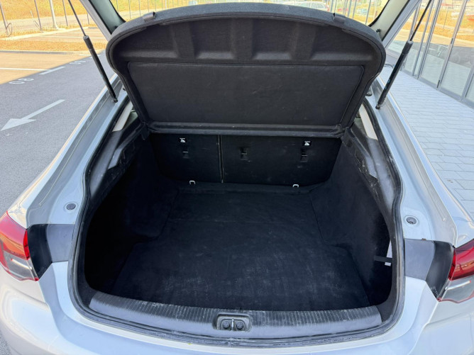 Opel Insignia BUSINESS 2.0 A8 