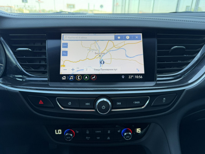 Opel Insignia BUSINESS 2.0 A8 