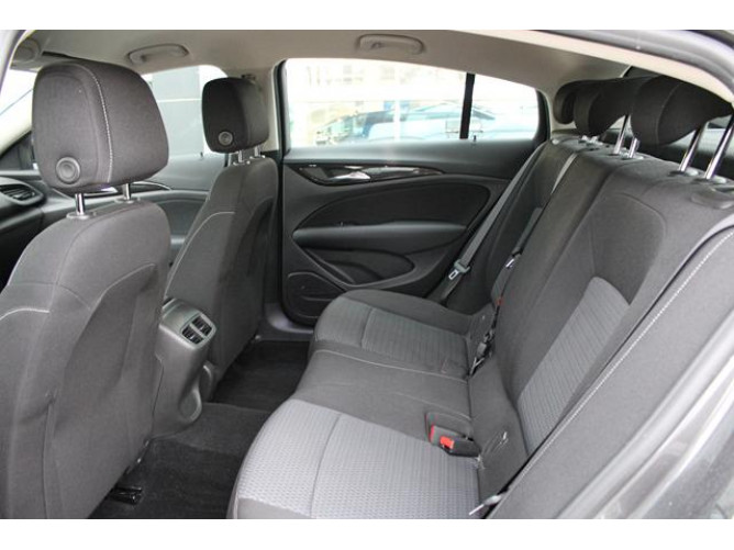 Opel Insignia 2.0 BUSINESS 