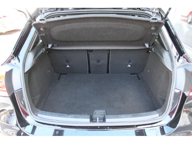 Mercedes Benz A 180 1.3 MHEV DCT 