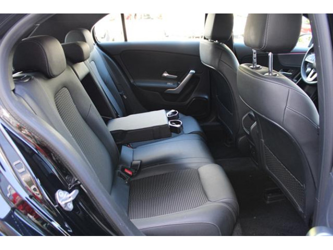 Mercedes Benz A 180 1.3 MHEV DCT 