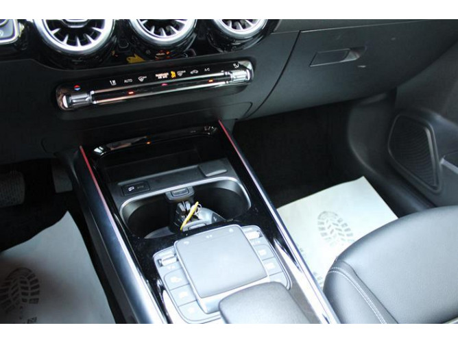 Mercedes Benz B 180 1.3 AUT 