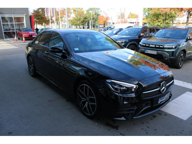 Mercedes Benz E220 D Hybrid 4MATIC 
