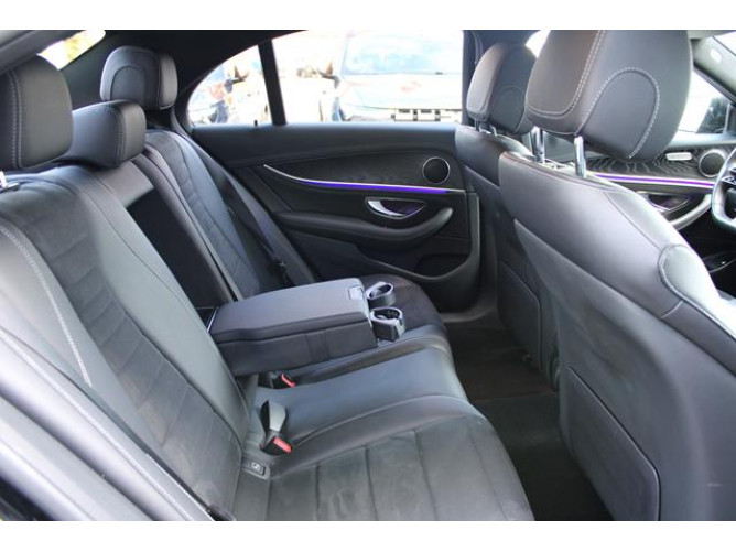 Mercedes Benz E220 D Hybrid 4MATIC 