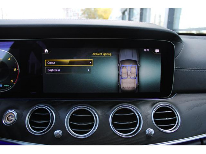 Mercedes Benz E220 D Hybrid 4MATIC 