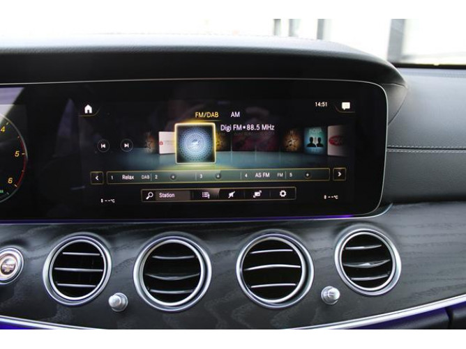 Mercedes Benz E 220 2.0 D HYB. 4MATIC 