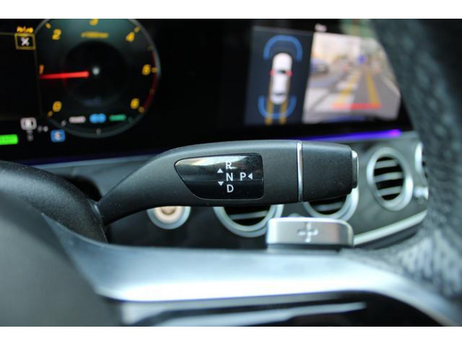 Mercedes Benz E 220 2.0 D HYB. 4MATIC 