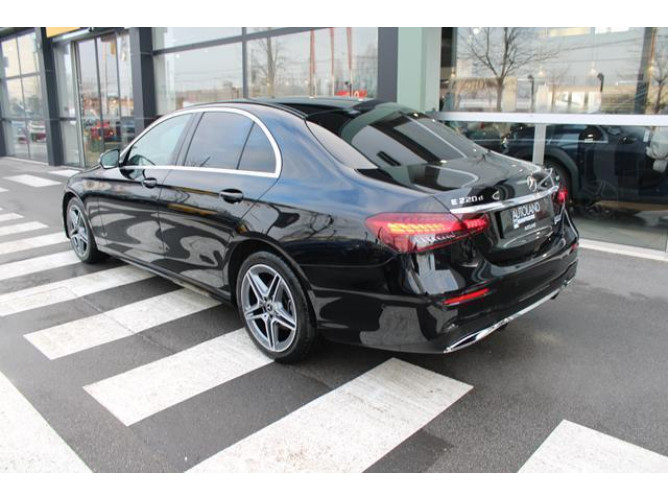 Mercedes Benz E 220 Hybrid 4 MATIC 