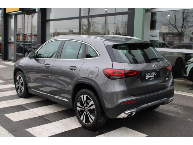 Mercedes Benz GLA 180 