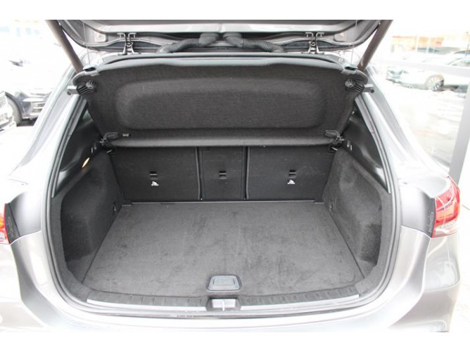 Mercedes Benz GLA 180 