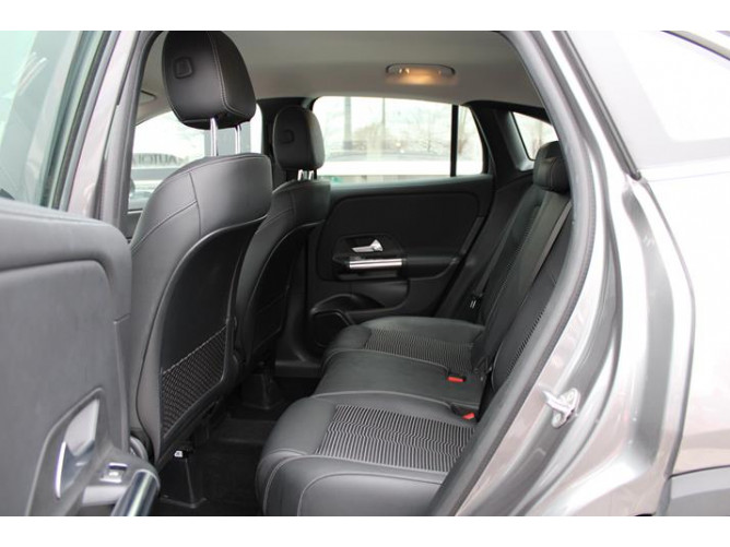 Mercedes Benz GLA 180 