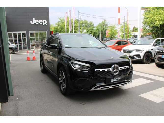 Mercedes Benz GLA 200 1.3 AUT 