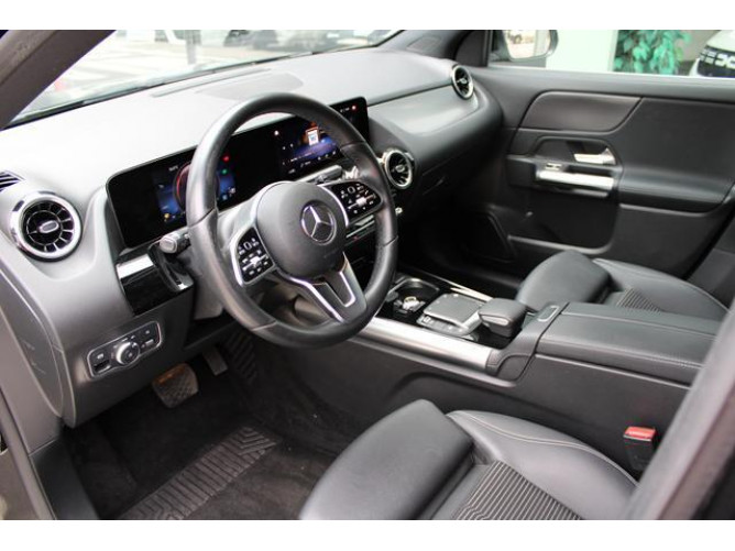 Mercedes Benz GLA 200 1.3 AUT 