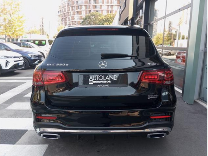 Mercedes Benz GLC 220 D 4MATIC 