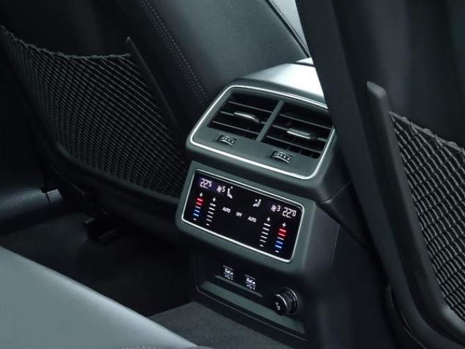 AUDI A6 40 TDI Hybrid 