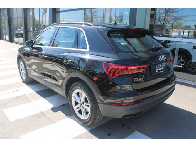Audi Q3 2.0 TDI S TRONIC 