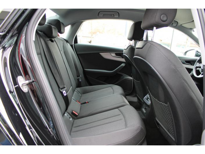 Audi A4 2.0 TFSI Hybrid 