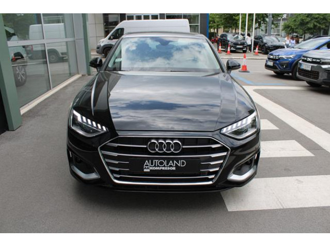 Audi A4 35 TFSI Hybrid 