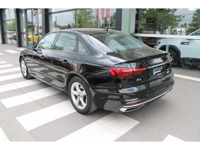 Audi A4 35 TFSI Hybrid 