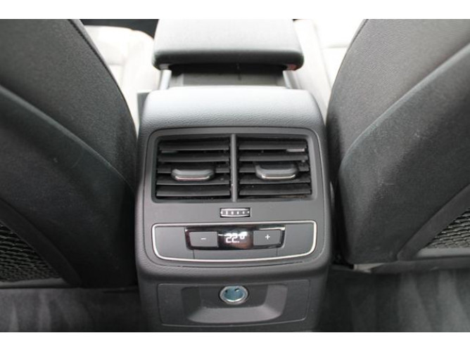 Audi A4 35 TFSI Hybrid 
