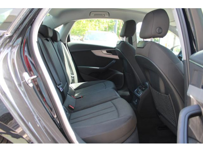 Audi A4 2.0 TFSI Hybrid 