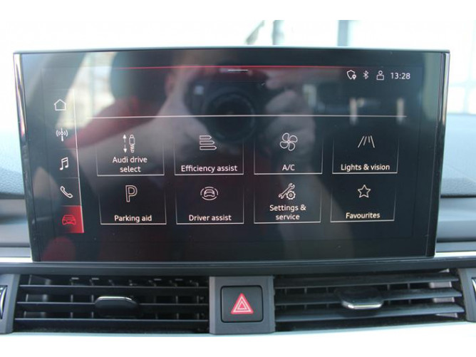 Audi A4 2.0 TFSI Hybrid 