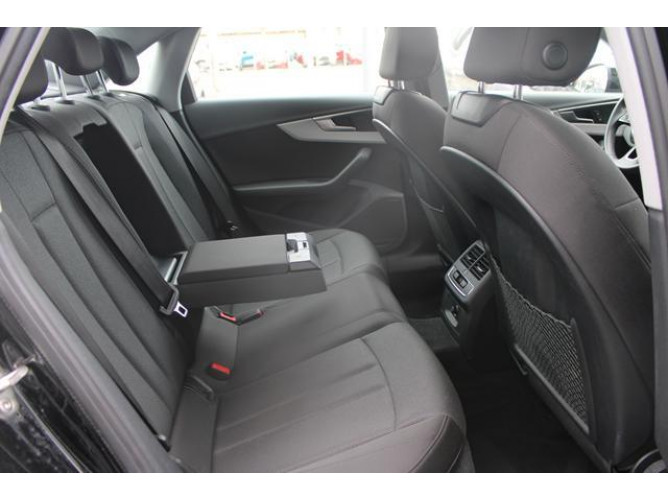 Audi A4 2.0 TFSI Hybrid 