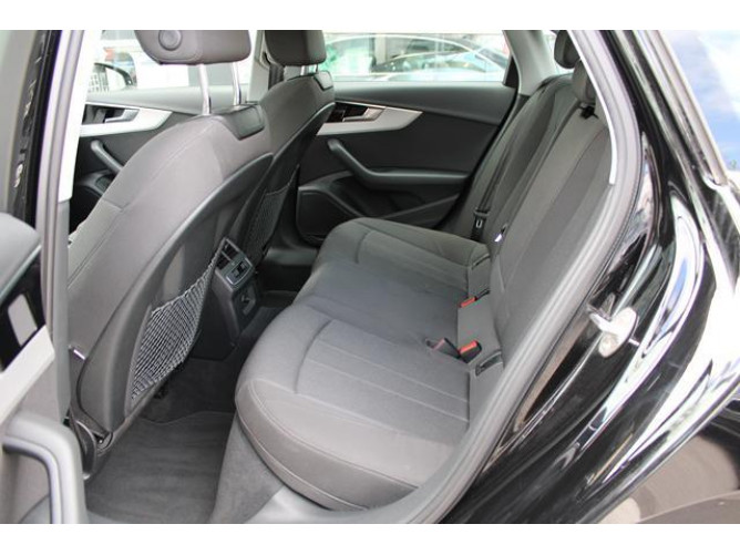 Audi A4 2.0 TFSI Hybrid 
