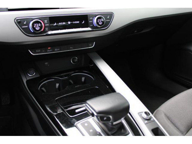 Audi A4 2.0 TFSI Hybrid 
