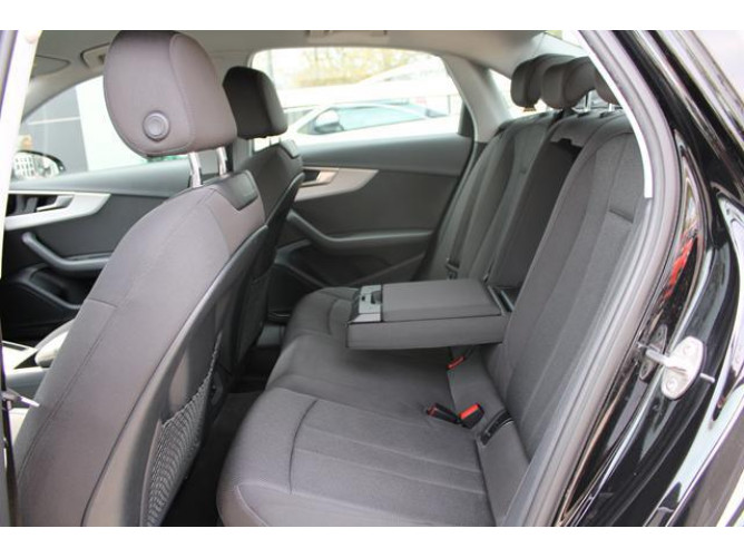 Audi A4 2.0 TFSI Hybrid 