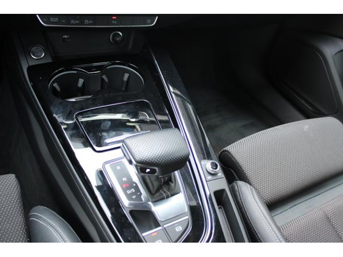 Audi A4 2.0TDI SLine Quattro 