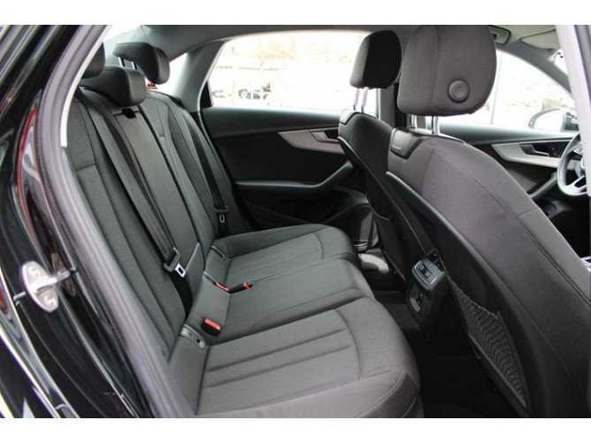 Audi A4 2.0 TFSI Hybrid 