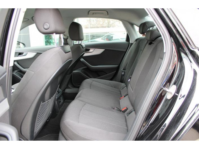 Audi A4 2.0 TFSI Hybrid 