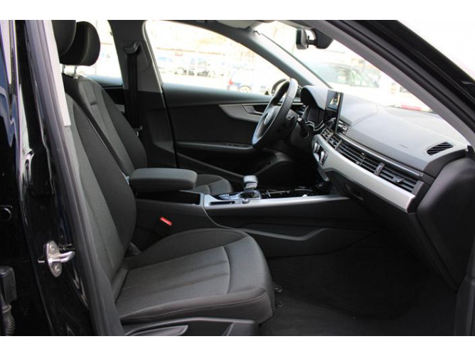 Audi A4 2.0 TFSI Hybrid 
