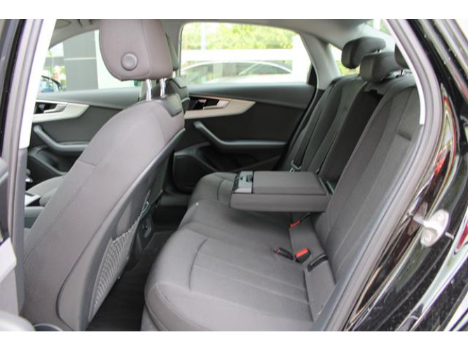 Audi A4 2.0 TFSI Hybrid 