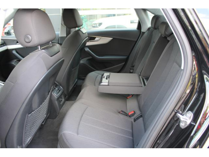Audi A4 2.0 TFSI Hybrid 
