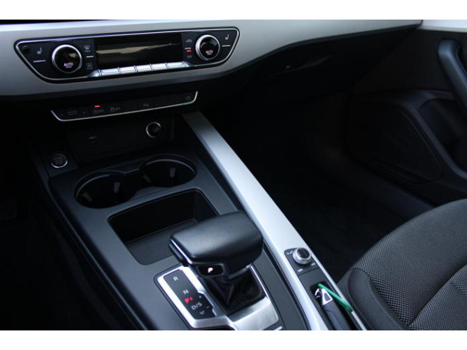 Audi A4 2.0 TFSI Hybrid 