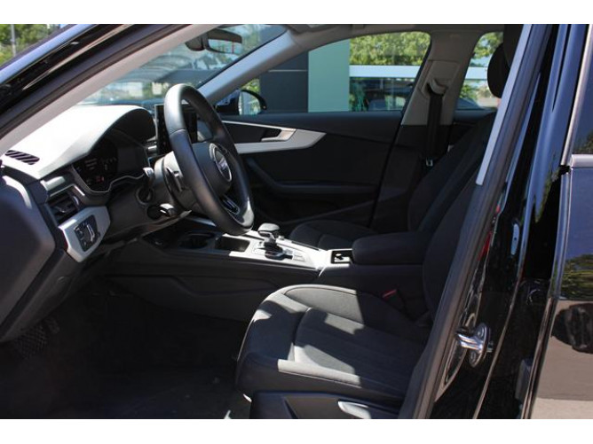 Audi A4 2.0 TFSI Hybrid 