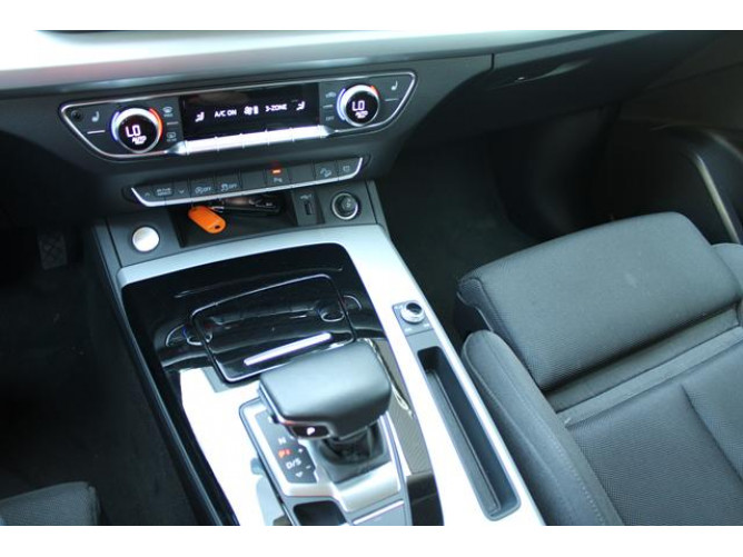 Audi Q5 2.0 TDI HYB. QUATTRO 