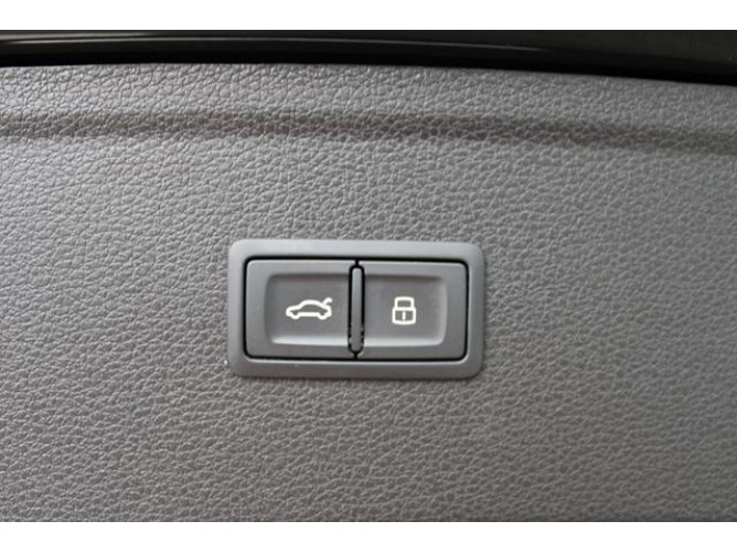 Audi Q5 2.0 TDI QUATTRO Hyb. 