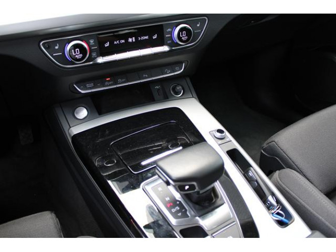 Audi Q5 2.0 TDI HYB. QUATTRO 
