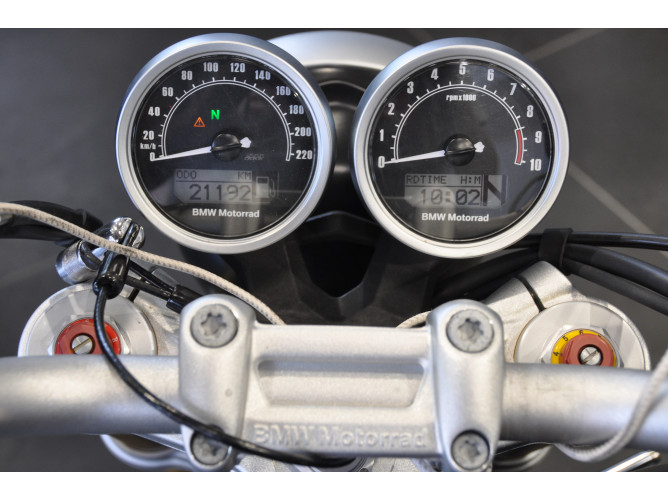 BMW R NINE T 