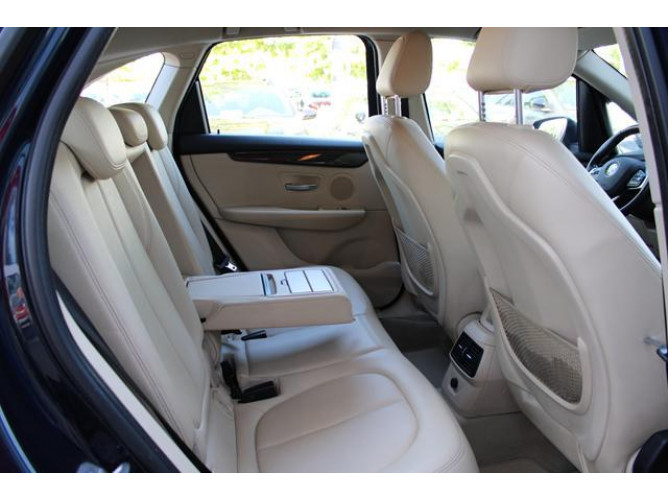 BMW 218 1.5 AUT 
