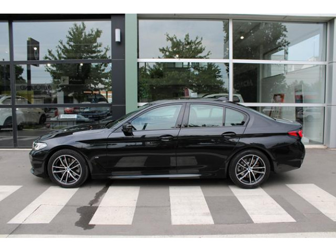 BMW 520 2.0D XDRIVE 