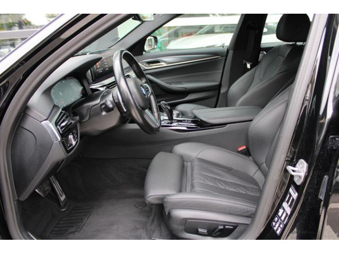 BMW 520 2.0D XDRIVE 