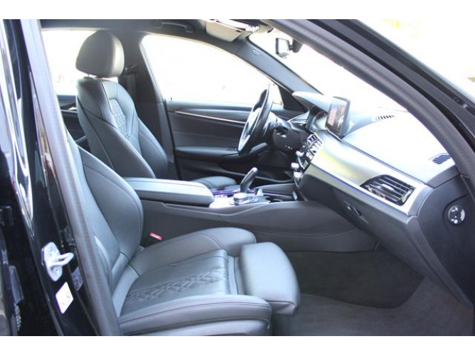 BMW 520 2.0D XDRIVE M 